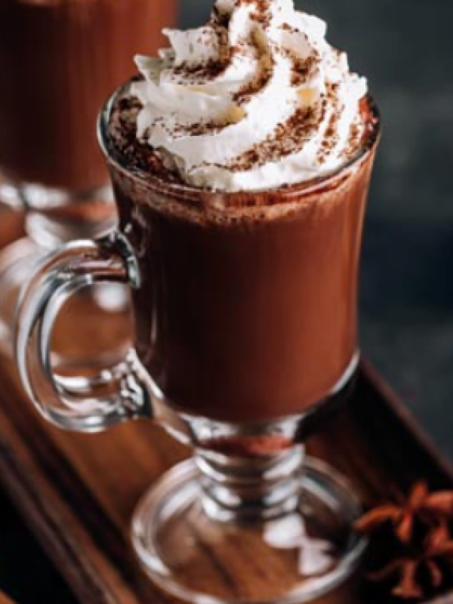 Chocolate Quente com chantilly